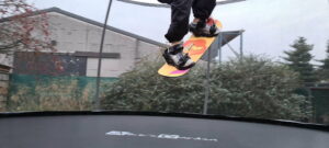 Trampoline board for freestyle snowboard or wakeboard