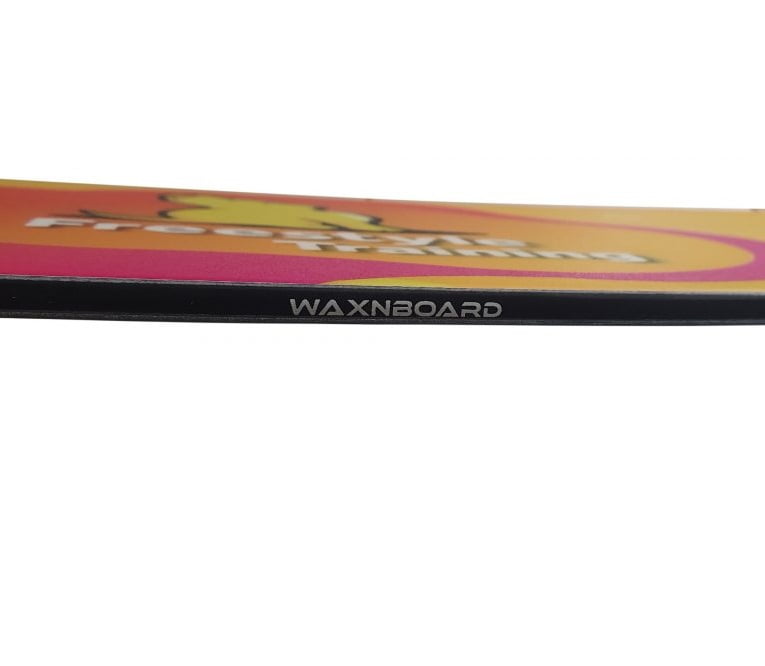 Sidewall snowboard