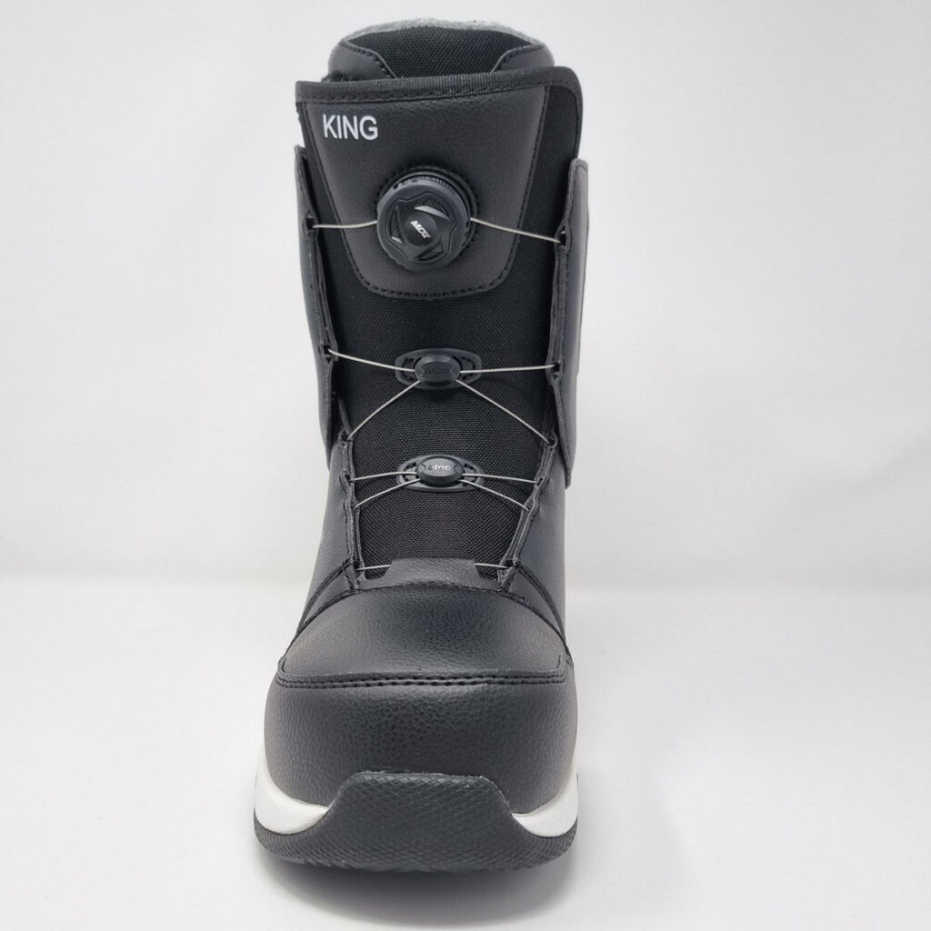 BOA snowboard boots